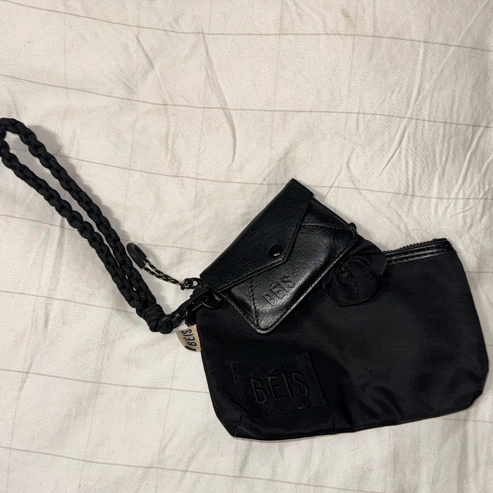 BEIS- The Sport Wristlet Set